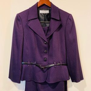 TAHARI Belted Skirt Suit